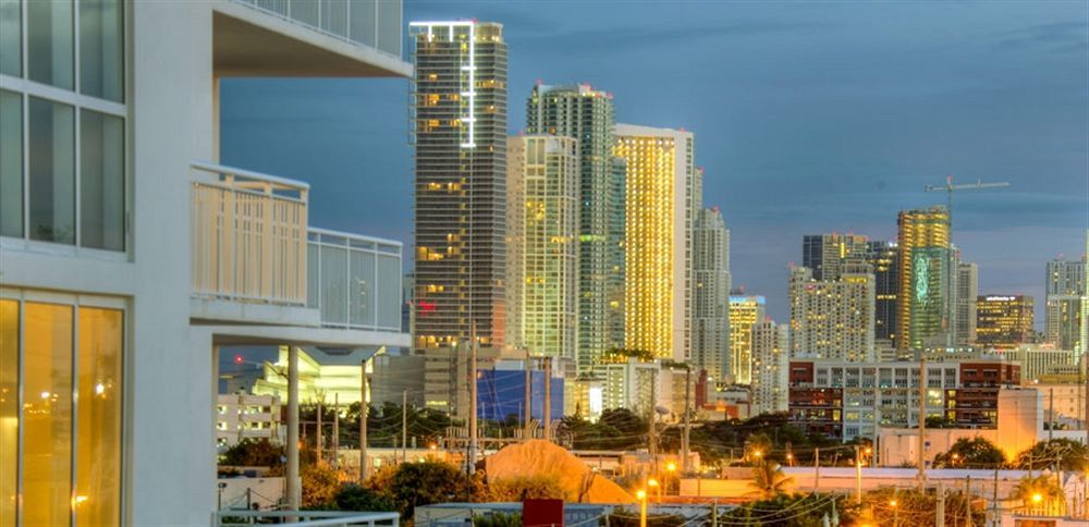 Real Living Hotel Residence Miami Esterno foto